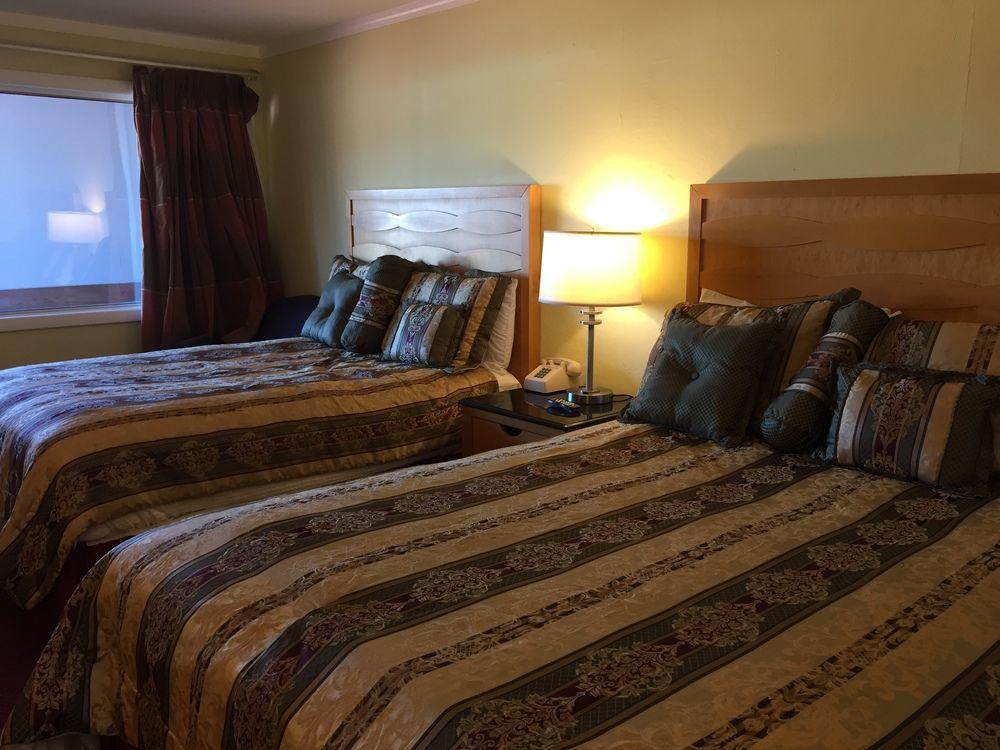 Eastern Inn Bourne Bagian luar foto